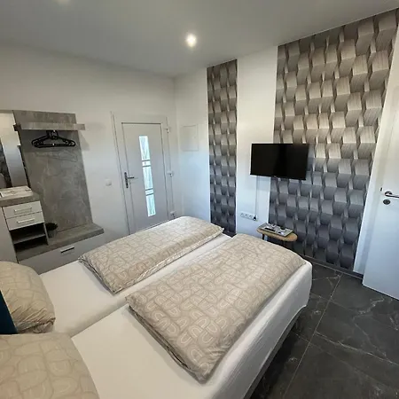 Privates Mit Parkplatz, Bad & Kueche Separater Eingang بالسور