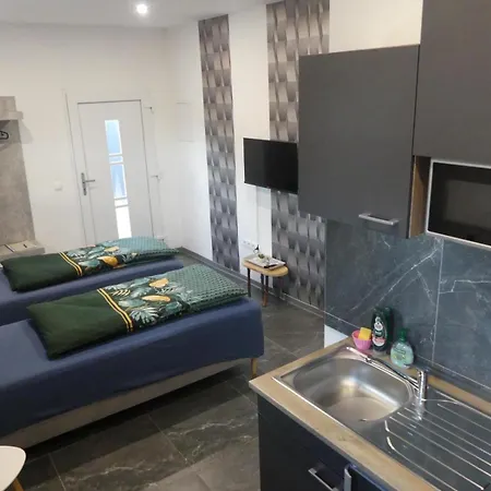 Privates Mit Parkplatz Nac *