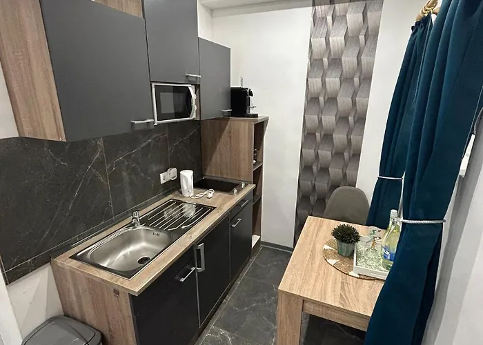 Privates Mit Parkplatz Nac Homestay Euskirchen