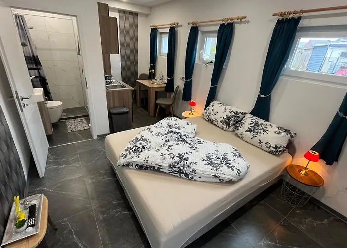 Privates Mit Parkplatz Nac * Euskirchen