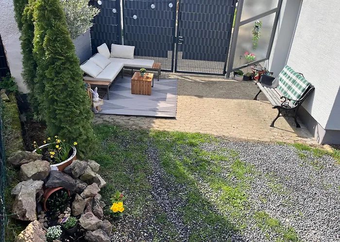 Privates Mit Parkplatz Nac * Euskirchen